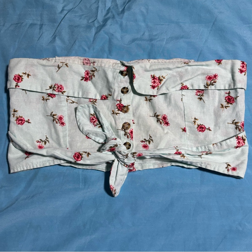 Forever 21 Floral Button-Up Crop Top - Mint Green with Pink Flowers